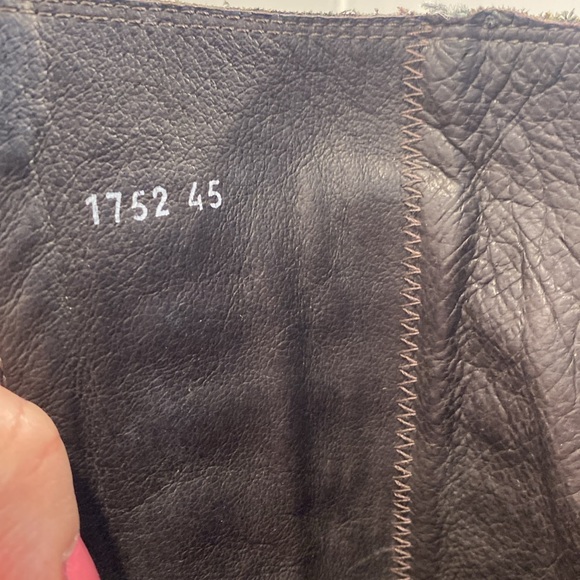 - Tremp - black leather boots - leather lined zipper & buckle EUC - Picture 12 of 15